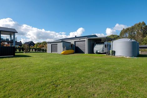 Photo of property in 9 Lancewood Way, Kinloch, Taupo, 3377