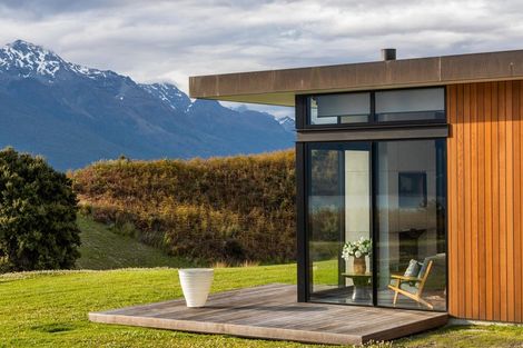 Photo of property in Wyuna, 5 River Valley View, Glenorchy, 9372