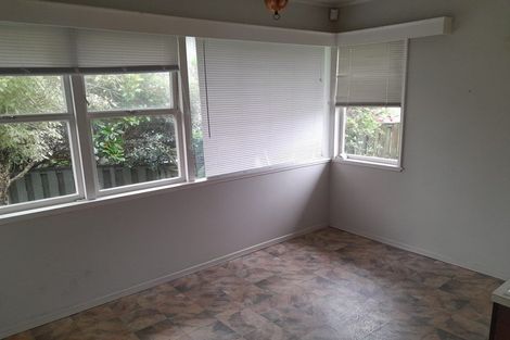 Photo of property in 35 Holland Road, Hillcrest, Auckland, 0627