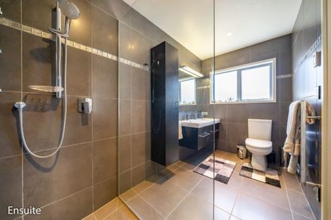 Photo of property in 9 Parkwood Grove, Trentham, Upper Hutt, 5018