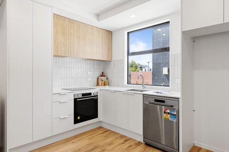 Photo of property in 83b Browns Road, St Albans, Christchurch, 8052