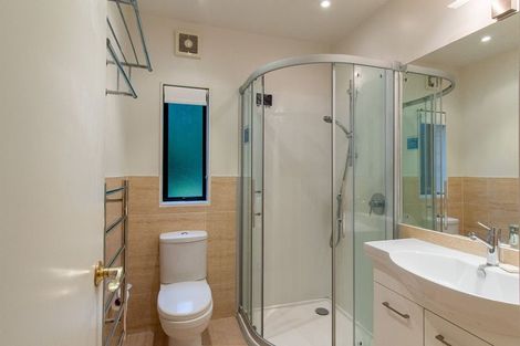 Photo of property in 11 Gray Crescent, Torbay, Auckland, 0630