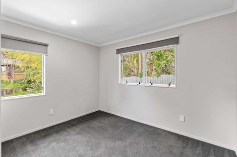 Photo of property in 58h Sunnyside Road, Sunnyvale, Auckland, 0612