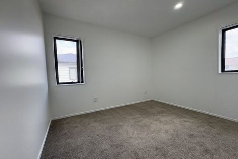 Photo of property in 466a Massey Road, Mangere East, Auckland, 2024