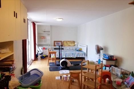 Photo of property in 103 Cascades Road, Pakuranga Heights, Auckland, 2010