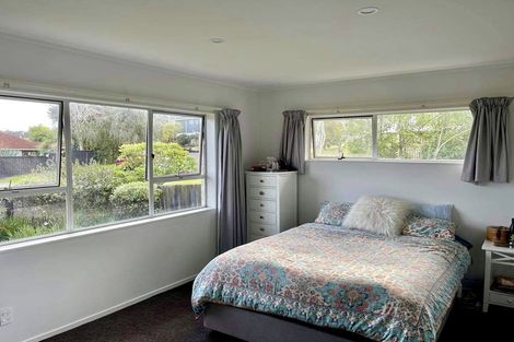 Photo of property in 2/2 Northwick Place, Hillcrest, Auckland, 0627