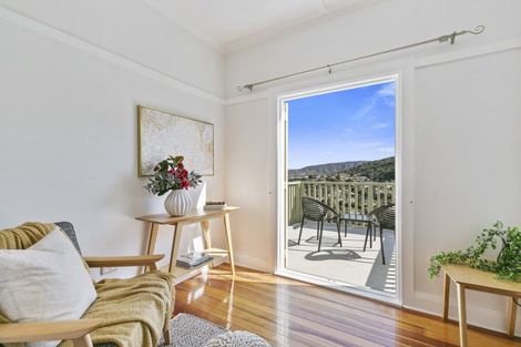 Photo of property in 25 Rangoon Street, Khandallah, Wellington, 6035