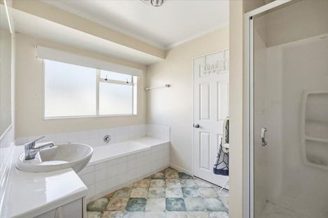 Photo of property in 16 Eclipse Terrace, Welcome Bay, Tauranga, 3112