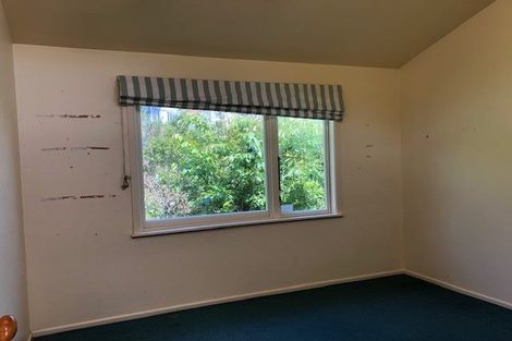 Photo of property in 160 Newlands Road, Newlands, Wellington, 6037