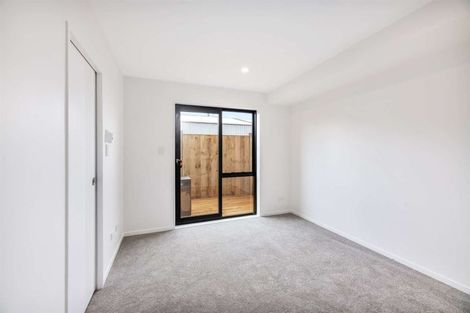 Photo of property in 2 Kari Lane, Kumeu, 0810