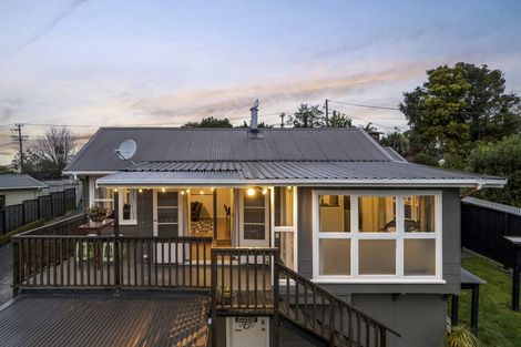 Photo of property in 86 Colwill Road, Massey, Auckland, 0614