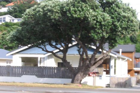 Photo of property in 2/346 The Parade, Island Bay, Wellington, 6023