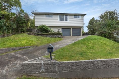 Photo of property in 68 Larsen Crescent, Tawa, Wellington, 5028