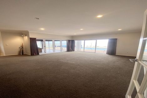 Photo of property in 17 Quedley Court, Eastern Beach, Auckland, 2012