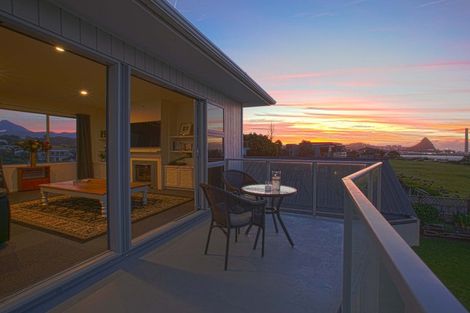 Photo of property in 1/10 Birdwood Avenue, Moturoa, New Plymouth, 4310