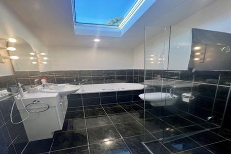 Photo of property in 15 Nikau Road, Point Howard, Lower Hutt, 5013