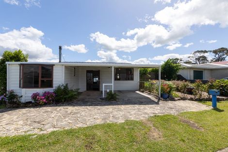 Photo of property in 3 Richardson Street, Woodville, 4920