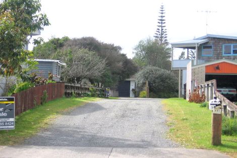 Photo of property in 112b Chartwell Avenue, Whangamata, 3620
