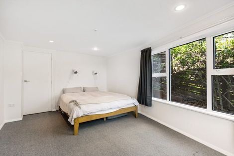 Photo of property in 16 Spicer Place, Tawa, Wellington, 5028