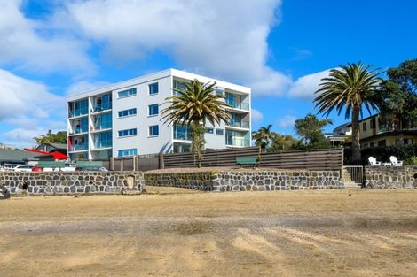 Photo of property in Seaview Apartments, 3/64 Milford Road, Milford, Auckland, 0620