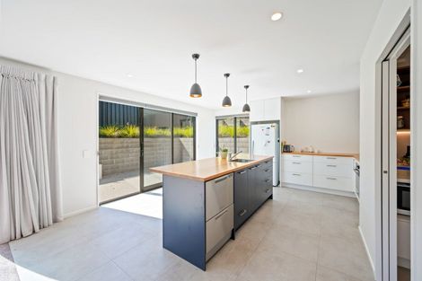 Photo of property in 6 Mills Road, Wanaka, 9305