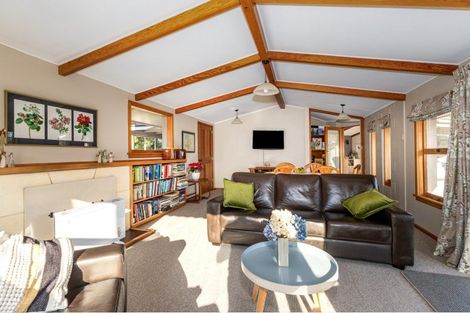 Photo of property in 33 Ribbonwood Road, Geraldine Downs, Geraldine, 7991