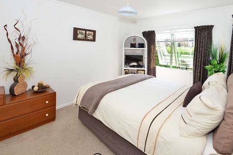 Photo of property in 12 Rautawhiri Road, Helensville, 0800