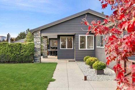 Photo of property in 11 Wren Street, Albert Town, Wanaka, 9305
