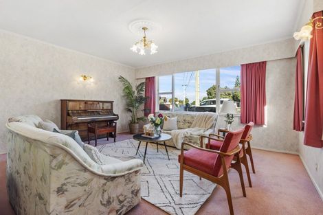 Photo of property in 23 Endeavour Street, Lyall Bay, Wellington, 6022