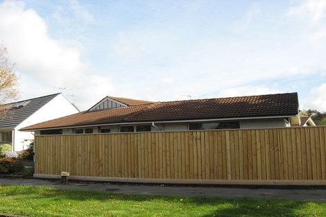 Photo of property in 17 Gothic Place, Ilam, Christchurch, 8041