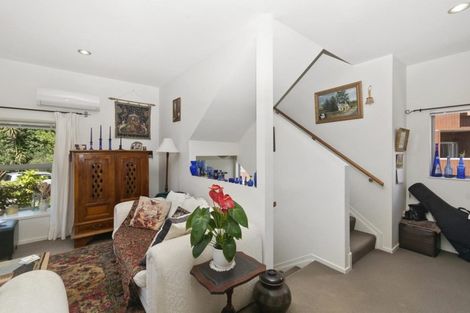 Photo of property in 76p Edmonton Road, Henderson, Auckland, 0612