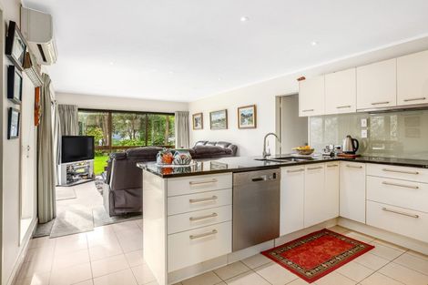 Photo of property in 8 Observatory Close, Whitby, Porirua, 5024