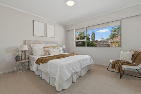 Photo of property in 104 Hinewa Road, Otumoetai, Tauranga, 3110