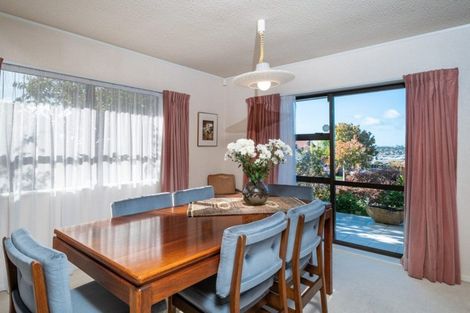 Photo of property in 52 Spence Road, Henderson, Auckland, 0612