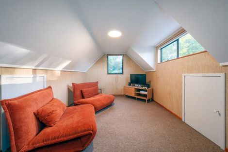 Photo of property in 21 Kowhai Drive, Wanaka, 9305