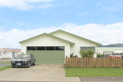Photo of property in 12b Meadow Drive, Whitianga, 3510