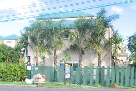 Photo of property in 10/4 Keeling Road, Henderson, Auckland, 0612