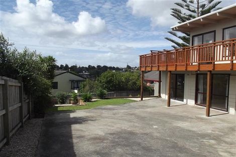 Photo of property in 145 Weatherly Road, Torbay, Auckland, 0630