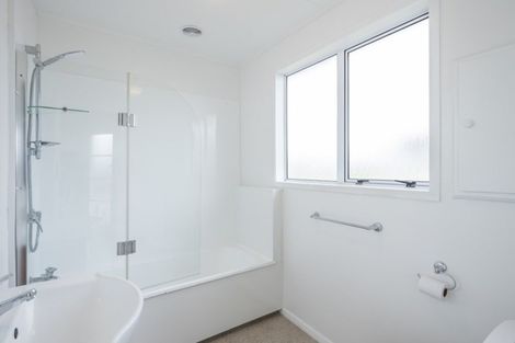 Photo of property in 31 Moana Road, Paraparaumu, 5032