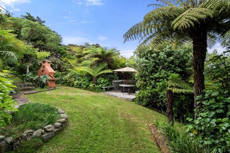 Photo of property in 37 Fairfax Avenue, Northcote, Auckland, 0627