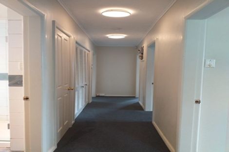 Photo of property in 253 Great North Road, Henderson, Auckland, 0612