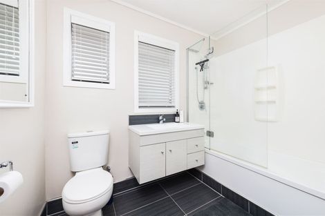 Photo of property in 638 Te Atatu Road, Te Atatu Peninsula, Auckland, 0610