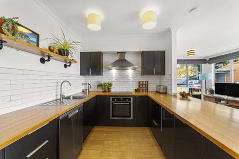 Photo of property in 75a Houghton Bay Road, Houghton Bay, Wellington, 6023