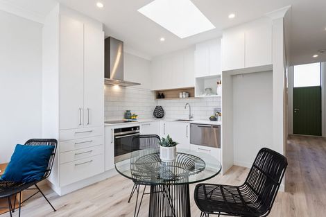 Photo of property in 15 Periko Way, Takanini, 2112