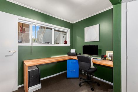 Photo of property in 39 Whitemans Road, Silverstream, Upper Hutt, 5019