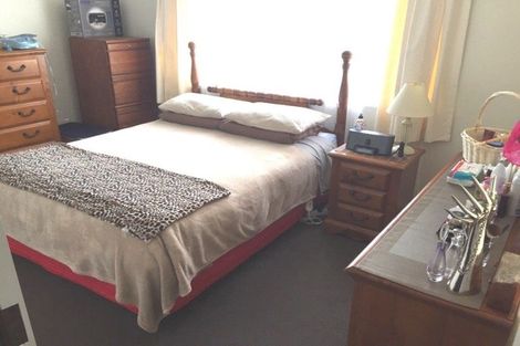 Photo of property in 3 Derrett Place, Mangere Bridge, Auckland, 2022
