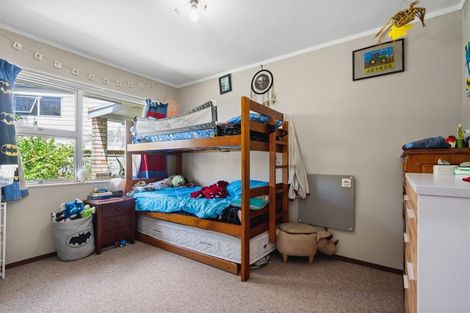 Photo of property in 44 Kokich Crescent, Onerahi, Whangarei, 0110
