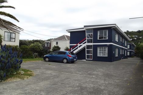 Photo of property in 218u8 Onepu Road, Lyall Bay, Wellington, 6022