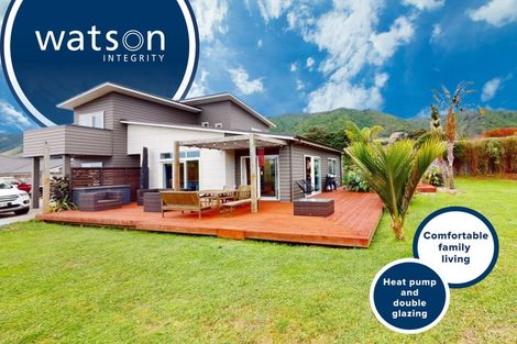 Photo of property in 1 Waipunahau Road, Waikanae, 5036