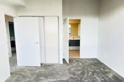 Photo of property in 18/11 Carlos Drive, Flat Bush, Auckland, 2016